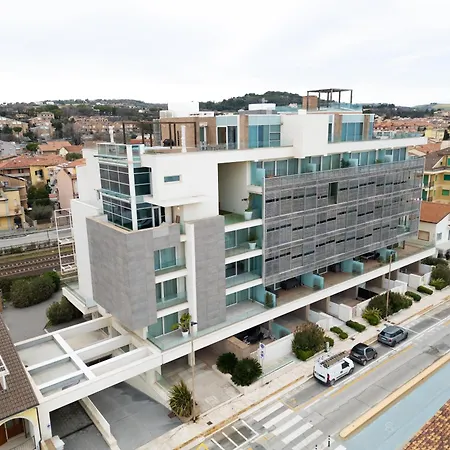 La Terrazza Sul Mare - Fronte Mare - Parking - Wifi Daire *