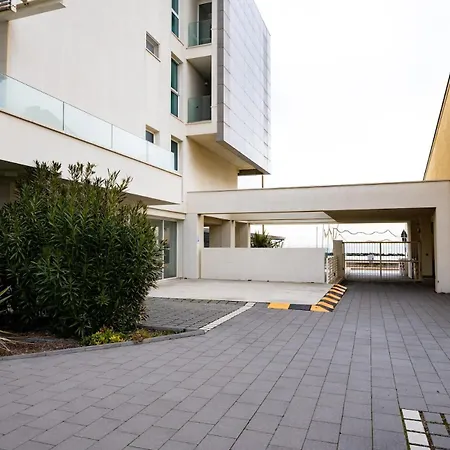 Διαμέρισμα La Terrazza Sul Mare - Fronte Mare - Parking - Wifi *